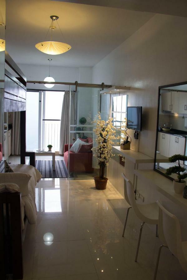 Smdc Wind Residences Tagaytay With Balcony 19Th Floor Tagaytay City Exteriör bild